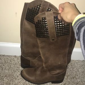 Brown Steve Madden riding boot. Size 6.5
